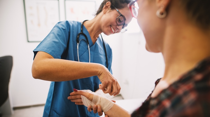Guide to Using DM Sticks as a Wound Measurement Tool